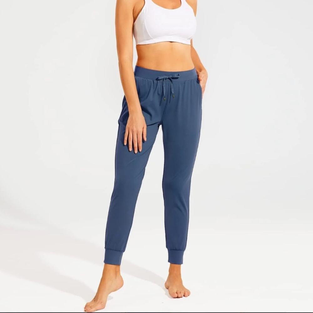 Apana Jogger